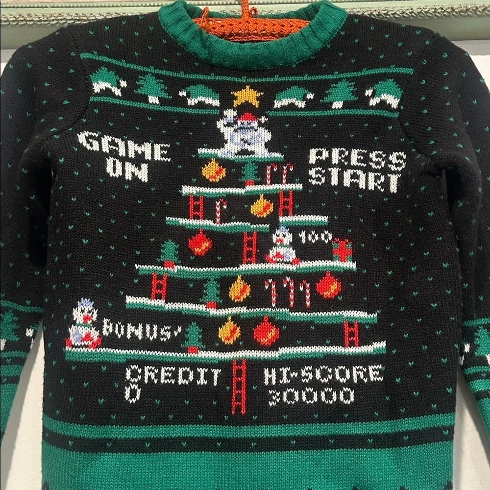 Holiday Time Festive Gaming Holiday Sweater Black and Green boys 6-7